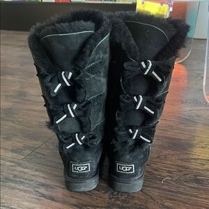 UGG Classic Amelie Swarovski Crystal bow tie tall boot black size 7